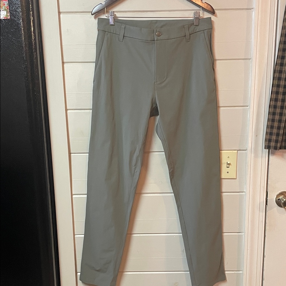 Lululemon Men's Classic-Fit Commission Pant Size 32.